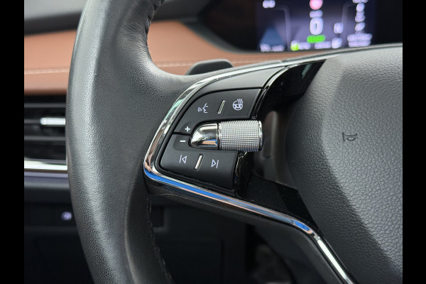 Škoda ENYAQ iV 80 Leer Pano-Dak/SchuifDak SOH 93% Trekhaak Camera Navi Ecc Apple Carplay Android Auto Pdc Cruise Control Privacy Glas Led DAB Stuur+Stoel+a-Bankverwarmd Elek.Achterklep Lane Assist Keyless Luxus 1e Eigenaar Origineel Nederlandse Auto Dealeronderhouden 1.000kg Trekvermogen