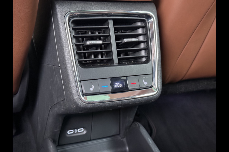 Škoda ENYAQ iV 80 Leer Pano-Dak/SchuifDak SOH 93% Trekhaak Camera Navi Ecc Apple Carplay Android Auto Pdc Cruise Control Privacy Glas Led DAB Stuur+Stoel+a-Bankverwarmd Elek.Achterklep Lane Assist Keyless Luxus 1e Eigenaar Origineel Nederlandse Auto Dealeronderhouden 1.000kg Trekvermogen