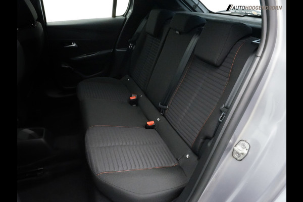 Peugeot 208 1.2 PureTech Active Pack Luxe (APPLE CARPLAY,LED,SPORTSTOELEN,CLIMATE,CRUISE,PARKEERSENSOREN,LM-VELGEN,TOPCONDITIE)