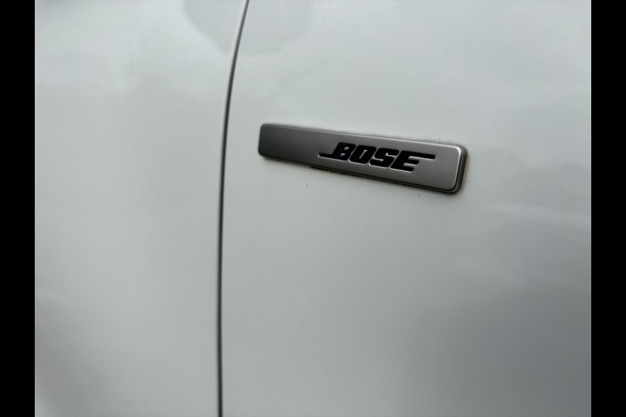 Renault Kadjar 1.2 TCe Bose | Camera | Panorama dak | Bose Audio | All-Season | Half Lederen Bekleding | Climate Controle