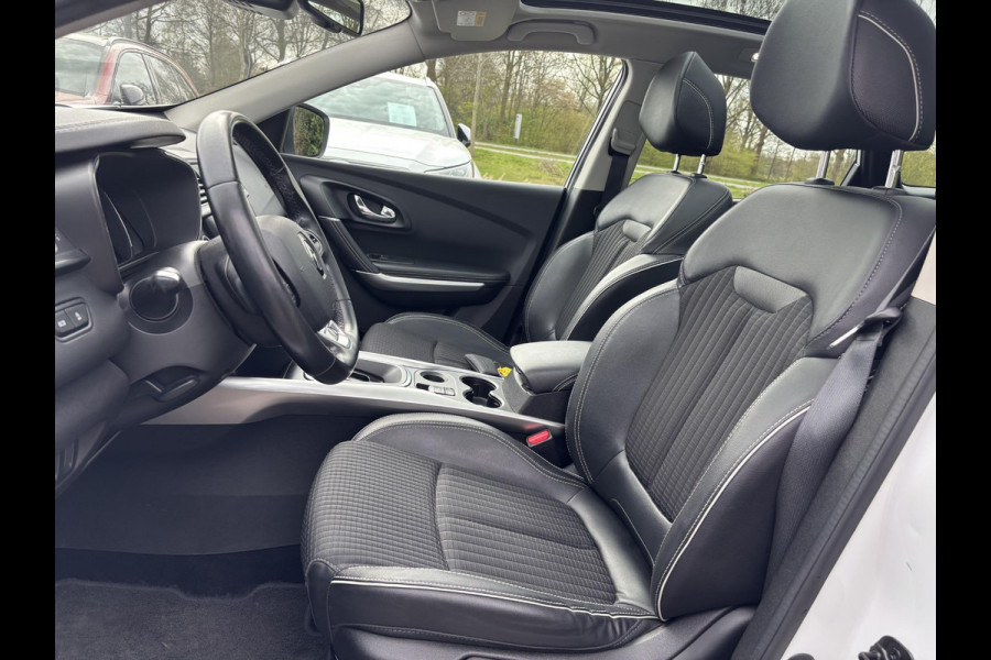 Renault Kadjar 1.2 TCe Bose | Camera | Panorama dak | Bose Audio | All-Season | Half Lederen Bekleding | Climate Controle