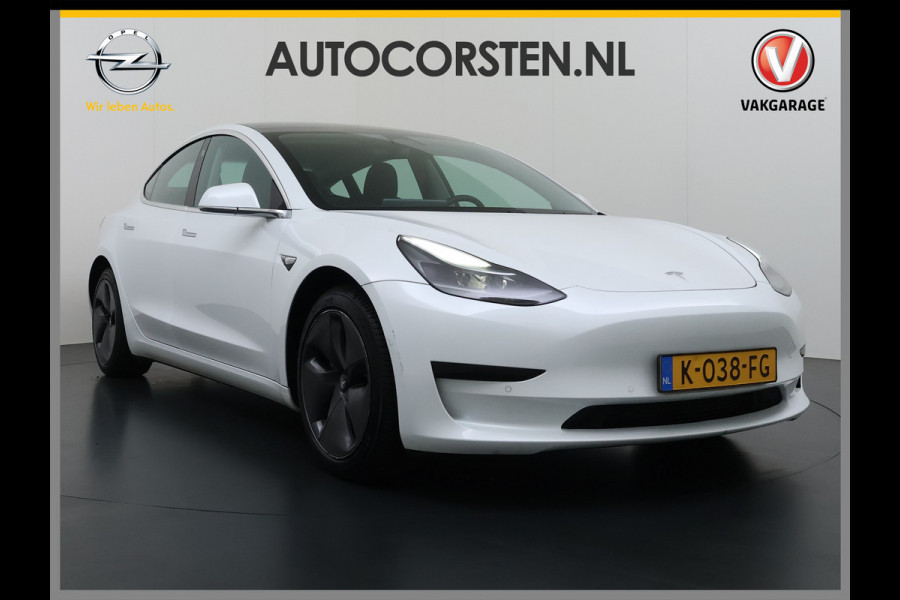 Tesla Model 3 SR+ 325PK LFP-Accu SOH 91% Trekhaak AutoPilot Leer Pano-Dak Adaptive Cruise Lmv 18" Camera's Elektr.-Stuur+Stoelen+Spiegels+Gehe Ecc Navi Led DAB Voorverwarmen interieur via App Keyless One-Pedal-Drive 1.000KG Trekgewicht Origineel Nederlandse Auto LFP accu dus 100% opladen!