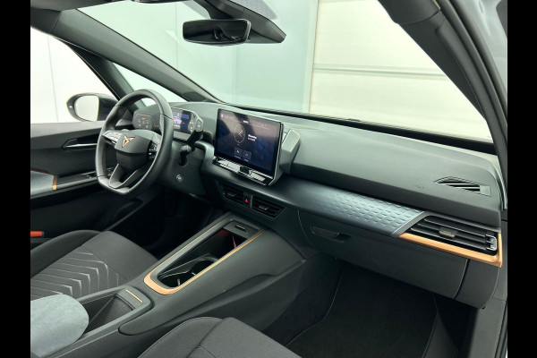 CUPRA Born Business 62 kWh | Navigatie | Apple Carplay/Android Auto | Camera | Parkeersensoren | Adaptive | Cruise Control | Stoel- en stuurverwarming | Virtual Cockpit | Climate Control | Lichtmetalen velgen
