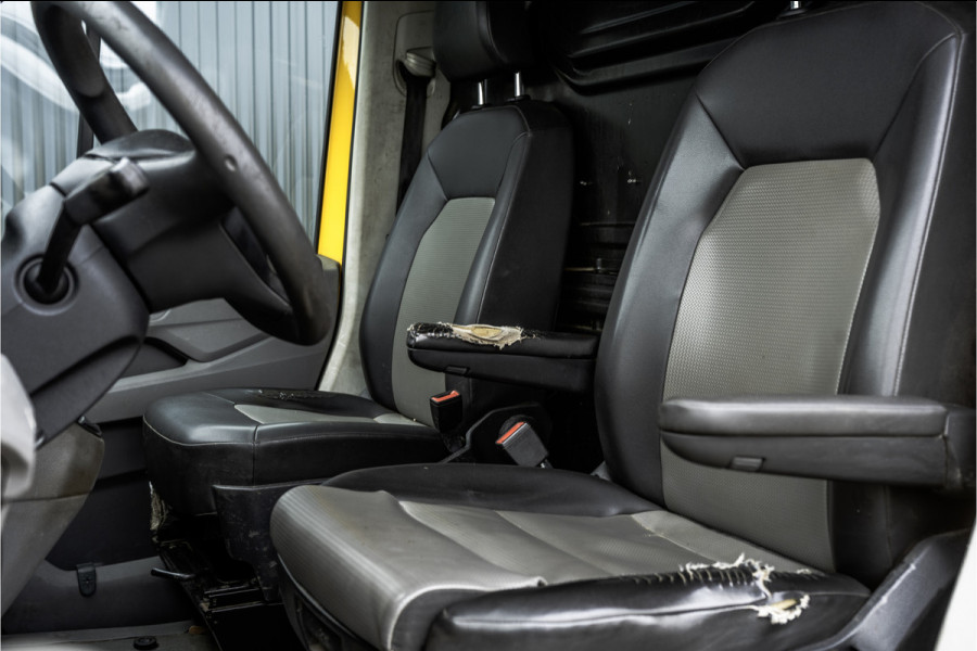 Volkswagen Crafter 35 2.0 TDI L3H2 Highline | 141 PK | 4-Motion | Camera | Navi | Cruise | Airco