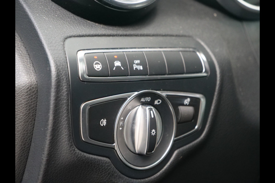 Mercedes-Benz GLC GLC 250 4MATIC | AMG | NL auto | Panorama | Burmester | Aantoonbaar onderhouden..