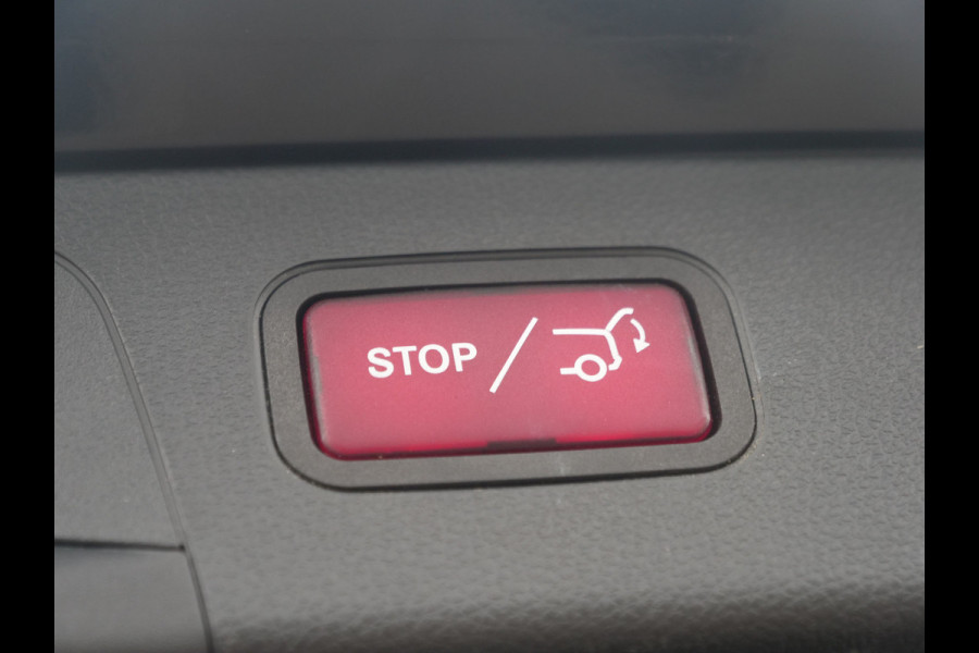 Mercedes-Benz GLC GLC 250 4MATIC | AMG | NL auto | Panorama | Burmester | Aantoonbaar onderhouden..