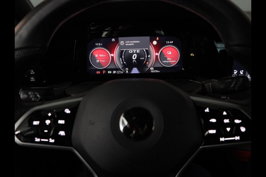 Volkswagen Golf 1.4 eHybrid GTE HYBRID| Leer|Head-up diplay|verwarmde stoelen en - stuur