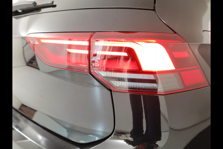 Volkswagen Golf 1.4 eHybrid GTE HYBRID| Leer|Head-up diplay|verwarmde stoelen en - stuur