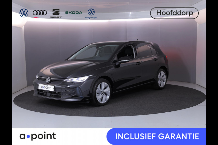 Volkswagen Golf 1.5 eHybrid Life Edition 204 pk Automaat (DSG) | Verlengde garantie | Navigatie | Parkeersensoren (Park assist) | Achteruitrijcamera |