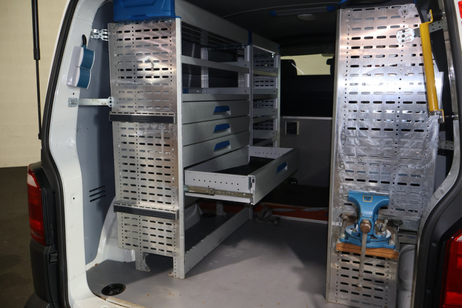 Volkswagen Transporter 2.0 TDI L1 H1 Inrichting