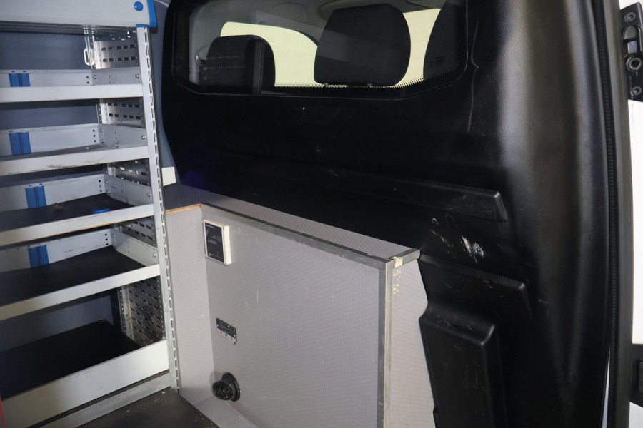 Volkswagen Transporter 2.0 TDI L1 H1 Inrichting