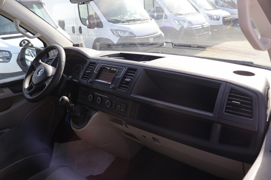 Volkswagen Transporter 2.0 TDI L1 H1 Inrichting