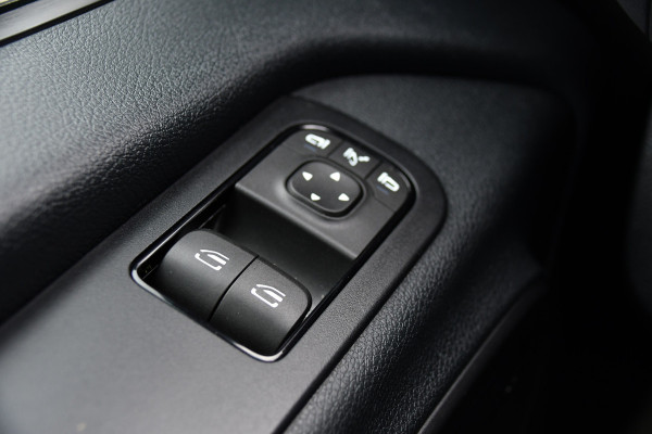 Mercedes-Benz Sprinter 317 1.9 CDI L2H2 RWD PB Edition Camera, Cruise, Carplay, 10,5'' Mbux, LED, Automaat, Geveerde stoel, 170pk, Stoelverwarming, Uniek!