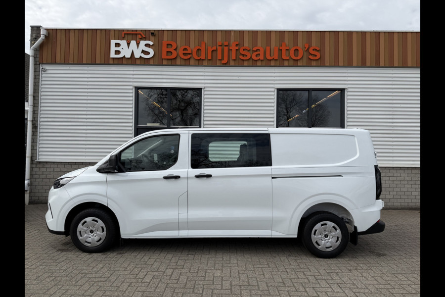 Ford Transit Custom 320 2.0 TDCI L2H1 Trend originele Ford dubbel cabine affabriek / prijs rijklaar € 39.950 ex btw / lease vanaf € 652 / dubbele schuifdeur / NIEUWE bus / BPM vrij !