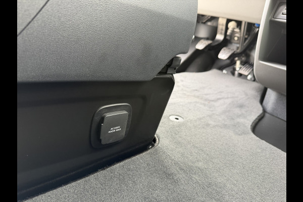 Ford Transit Custom 320 2.0 TDCI L2H1 Trend originele Ford dubbel cabine affabriek / prijs rijklaar € 39.950 ex btw / lease vanaf € 652 / dubbele schuifdeur / NIEUWE bus / BPM vrij !