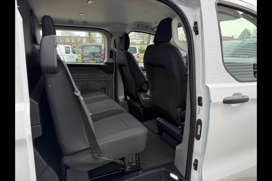 Ford Transit Custom 320 2.0 TDCI L2H1 Trend originele Ford dubbel cabine affabriek / prijs rijklaar € 39.950 ex btw / lease vanaf € 652 / dubbele schuifdeur / NIEUWE bus / BPM vrij !