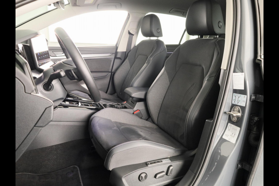 Volkswagen Golf 1.5 eHybrid Style Edition 204 pk Automaat (DSG) | Verlengde garantie | Navigatie via App | Parkeersensoren (Park assist) | Achteruitrijcamera | Stoelverwarming |