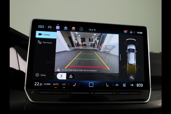 Volkswagen Golf 1.5 eHybrid Style Edition 204 pk Automaat (DSG) | Verlengde garantie | Navigatie via App | Parkeersensoren (Park assist) | Achteruitrijcamera | Stoelverwarming |