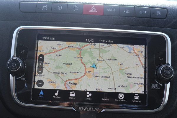 Iveco Daily 35S18 Hi-Matic Open Laadbak DC 3.5T Trekhaak (7 persoons)