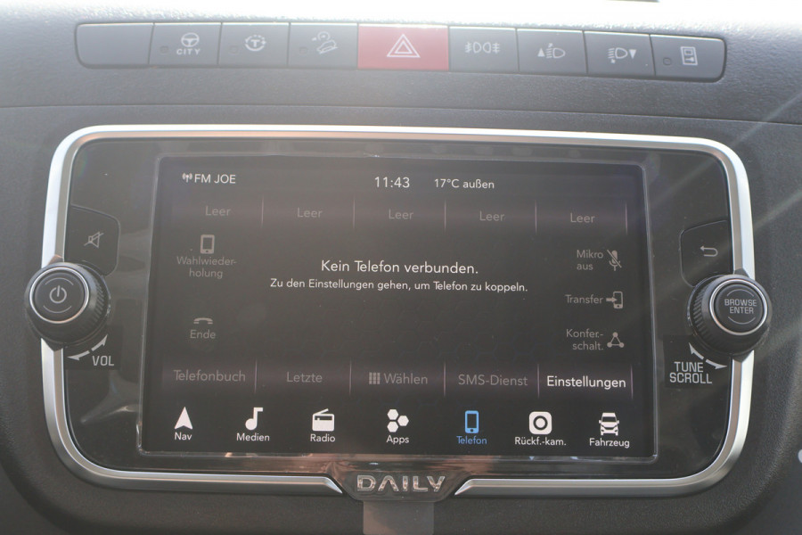 Iveco Daily 35S18 Hi-Matic Open Laadbak DC 3.5T Trekhaak (7 persoons)