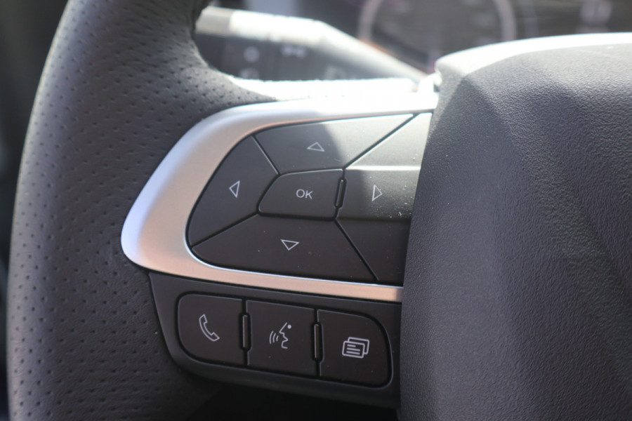 Iveco Daily 35S18 Hi-Matic Open Laadbak DC 3.5T Trekhaak (7 persoons)