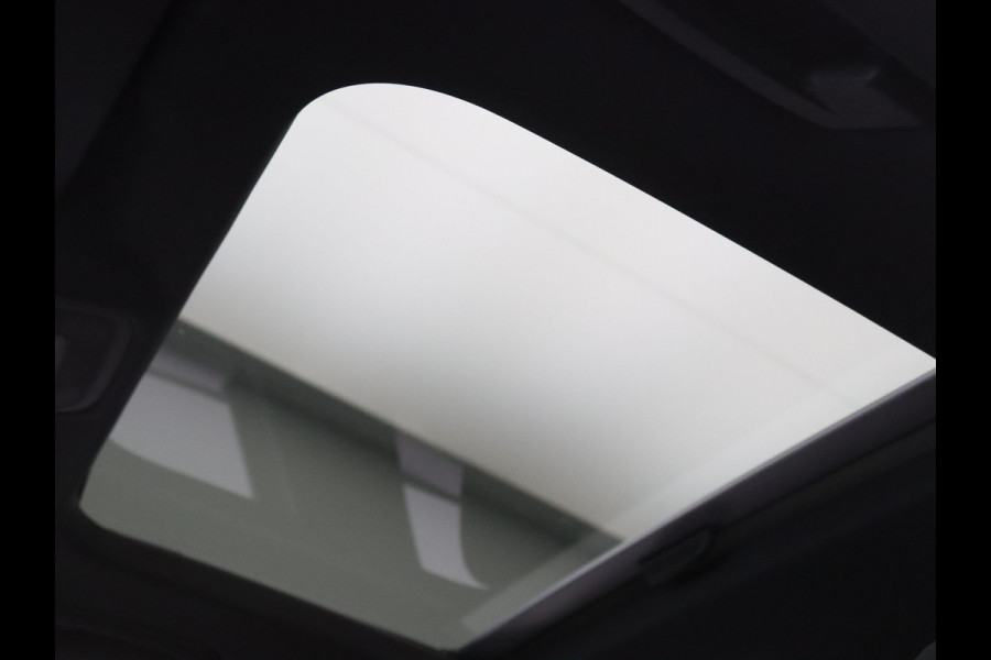 Audi A3 Sportback 35 TFSI S edition 150pk Cruise | Climate | Parkeersens. v+a | Stoelverw. | Panoramadak