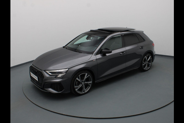 Audi A3 Sportback 35 TFSI S edition 150pk Cruise | Climate | Parkeersens. v+a | Stoelverw. | Panoramadak