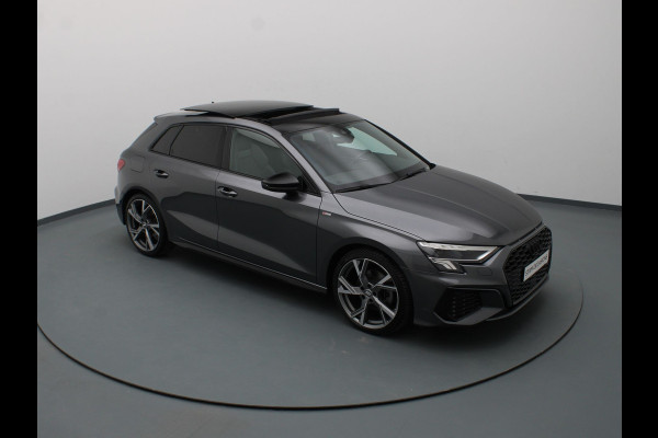 Audi A3 Sportback 35 TFSI S edition 150pk Cruise | Climate | Parkeersens. v+a | Stoelverw. | Panoramadak