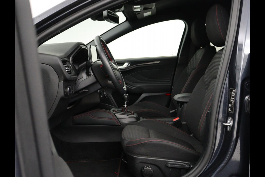 Ford Focus 1.0 EcoBoost Hybrid ST Line X | Head-Up | Stoelverwarming | Adaptive cruise | Camera | Carplay | B&O Sound | Side Assist | Stuurverwarming | Full LED | Navigatie | Keyless | Digital Cockpit