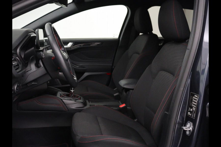Ford Focus 1.0 EcoBoost Hybrid ST Line X | Head-Up | Stoelverwarming | Adaptive cruise | Camera | Carplay | B&O Sound | Side Assist | Stuurverwarming | Full LED | Navigatie | Keyless | Digital Cockpit