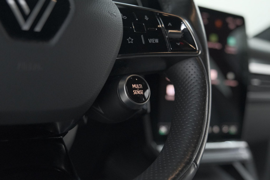 Renault Mégane E-Tech EV40 Boost Charge Techno | Camera | Pack Winter | Apple Carplay | SOH = 95,4%