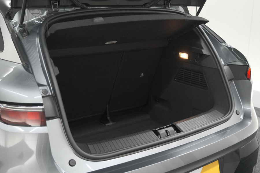 Renault Mégane E-Tech EV40 Boost Charge Techno | Camera | Pack Winter | Apple Carplay | SOH = 95,4%