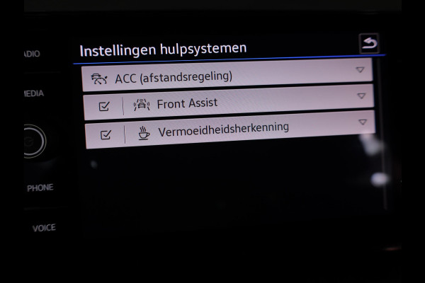 Volkswagen Polo 1.0 TSI Highline 95pk 5bak| digital display| Navi| 16'LM-velgen| Camera|