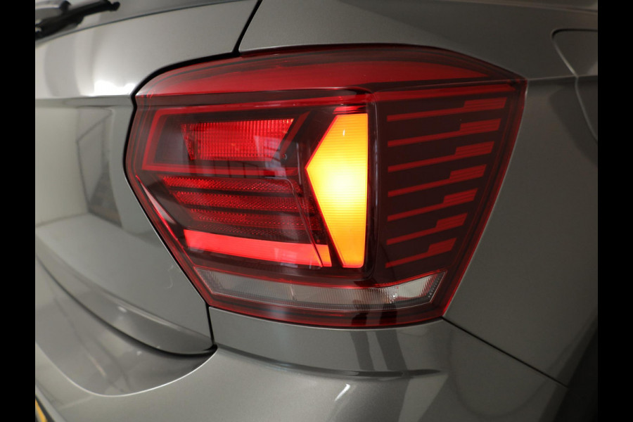 Volkswagen Polo 1.0 TSI Highline 95pk 5bak| digital display| Navi| 16'LM-velgen| Camera|