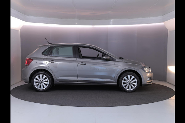 Volkswagen Polo 1.0 TSI Highline 95pk 5bak| digital display| Navi| 16'LM-velgen| Camera|