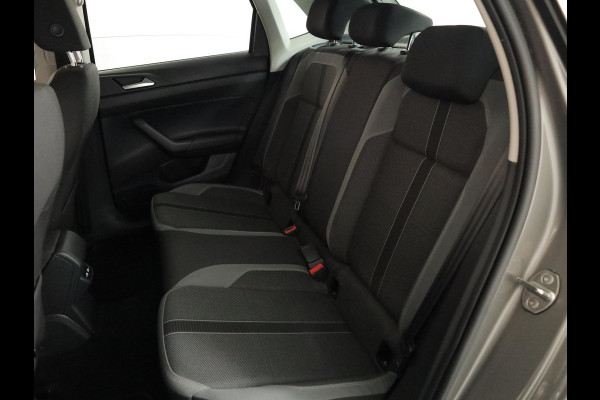 Volkswagen Polo 1.0 TSI Highline 95pk 5bak| digital display| Navi| 16'LM-velgen| Camera|