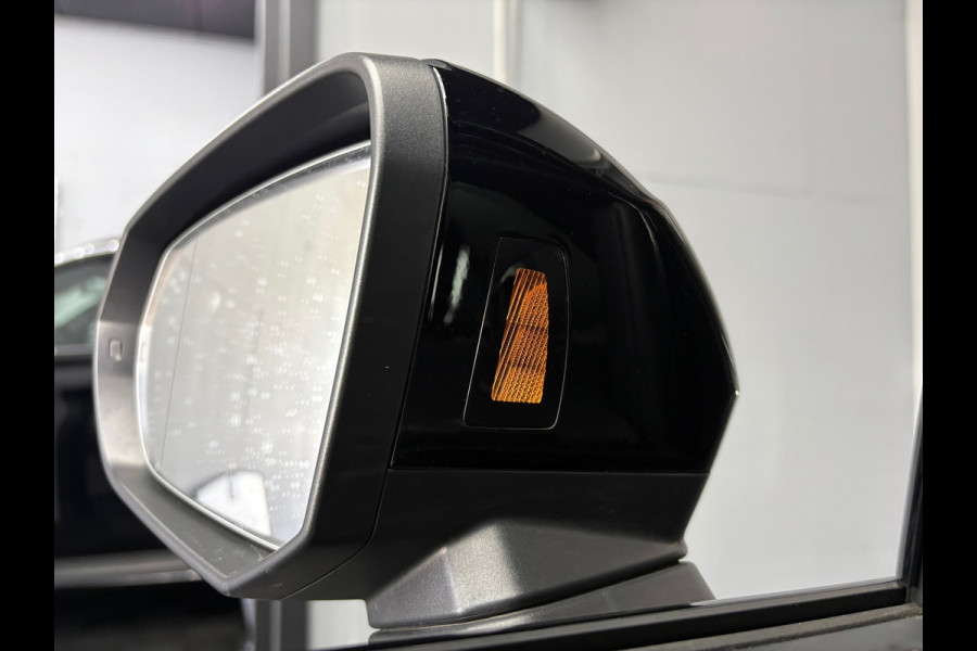 Audi RSQ3 Sportback 2.5 TFSI RS Seats Pano