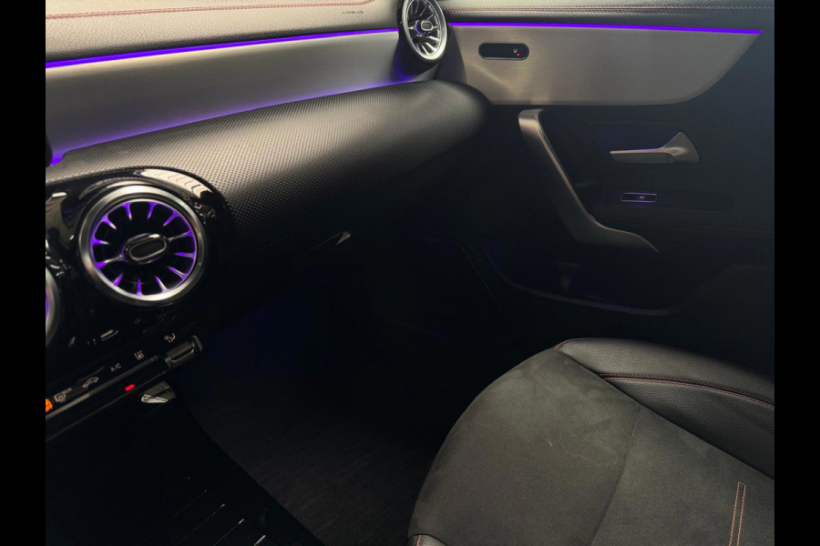 Mercedes-Benz CLA-Klasse 250 e AMG Line Facelift | Panorama | Burmester | Ambiance verlichting | Camera | Parksens | BTW