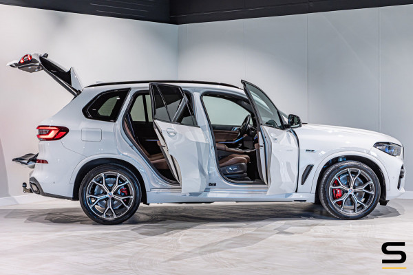BMW X5 XDrive45e High Executive|M-sportPro|Pano|E-trekhaak
