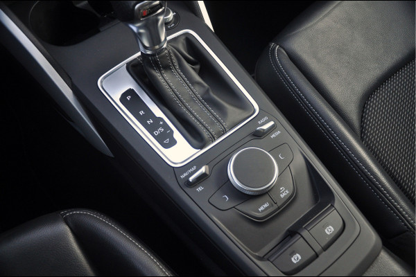 Audi Q2 35 TFSI S Edition | S-Tronic | Panoramadak | Trekhaak | 19 inch