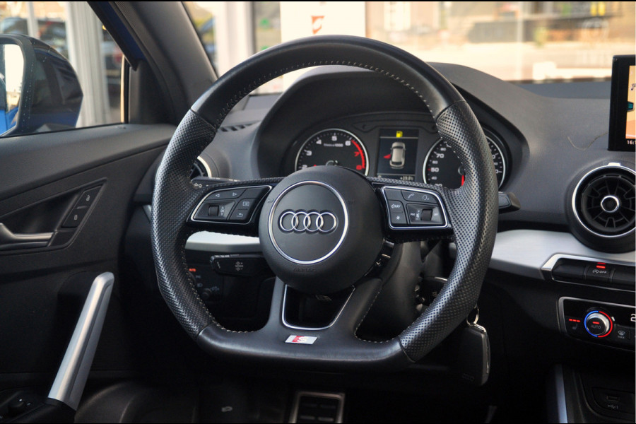 Audi Q2 35 TFSI S Edition | S-Tronic | Panoramadak | Trekhaak | 19 inch