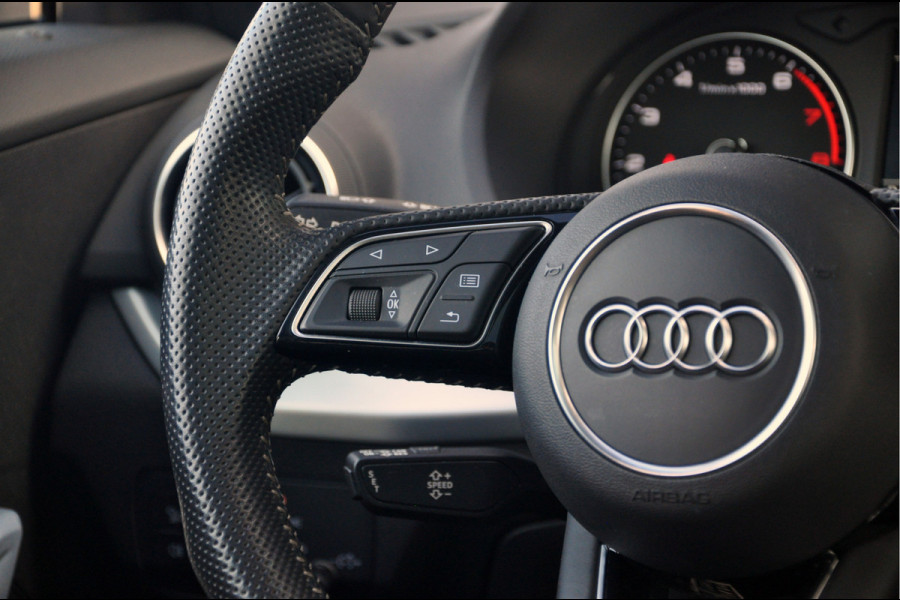 Audi Q2 35 TFSI S Edition | S-Tronic | Panoramadak | Trekhaak | 19 inch