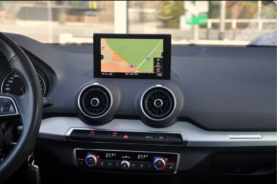 Audi Q2 35 TFSI S Edition | S-Tronic | Panoramadak | Trekhaak | 19 inch