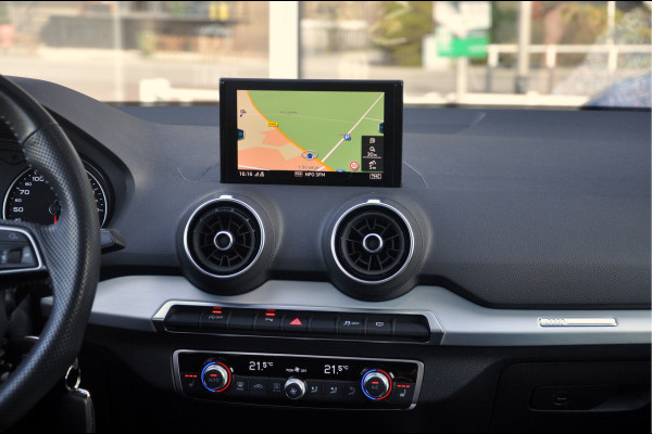 Audi Q2 35 TFSI S Edition | S-Tronic | Panoramadak | Trekhaak | 19 inch