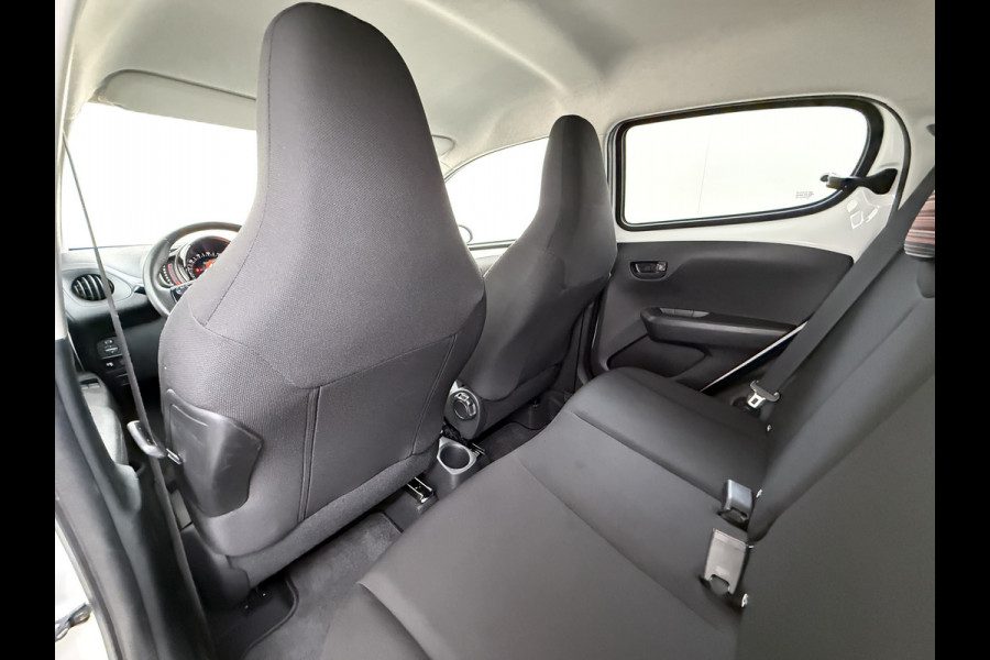 Citroën C1 1.0VTi 73pk 5Drs AircoElek.Ramen+Spiegels Stuurbekrachtiging Edition Privacy Glas Led Isofix ESP Comfort+Look Pack Bluetooth Origineel Nederlandse Auto slechts 24 euro per maand belasting!