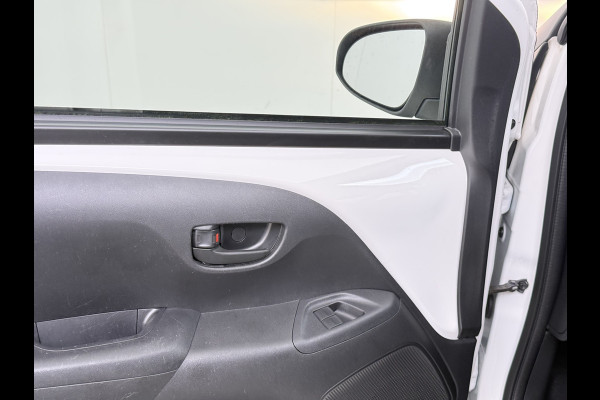 Citroën C1 1.0VTi 73pk 5Drs AircoElek.Ramen+Spiegels Stuurbekrachtiging Edition Privacy Glas Led Isofix ESP Comfort+Look Pack Bluetooth Origineel Nederlandse Auto slechts 24 euro per maand belasting!