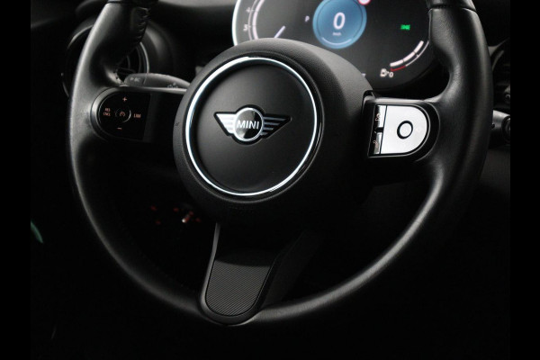 MINI One 1.5 Business Edition | Leder | Harman/Kardon | Matrix LED | Stoelverwarming | Camera | Carplay | Park Assist | Verwarmde voorruit | Climate control | Cruise control | Navigatie