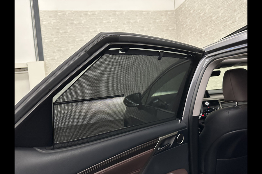 Lexus RX 450h 4WD President Line | Panorama | Origineel NL | 360 Camera | Mark-Levinson Sound | ACC | Stoelventilatie | Leder | Head-Up | Memory | Keyless-Entry | Stoelverwarming V+A | ISO-Glas | Zonwering | LED | Lane-Assist | Dodehoek | DAB | Draadloos Laden |