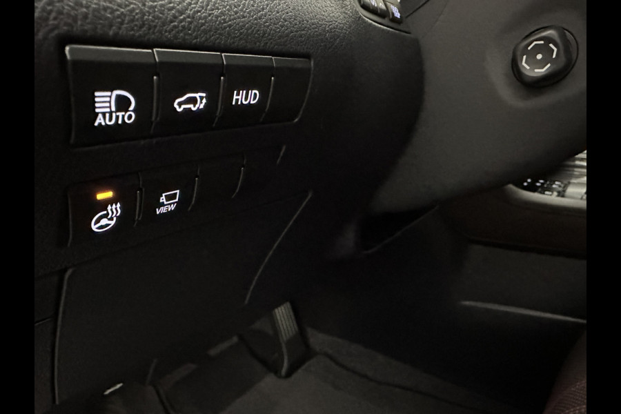Lexus RX 450h 4WD President Line | Panorama | Origineel NL | 360 Camera | Mark-Levinson Sound | ACC | Stoelventilatie | Leder | Head-Up | Memory | Keyless-Entry | Stoelverwarming V+A | ISO-Glas | Zonwering | LED | Lane-Assist | Dodehoek | DAB | Draadloos Laden |