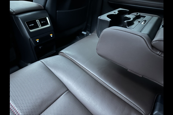Lexus RX 450h 4WD President Line | Panorama | Origineel NL | 360 Camera | Mark-Levinson Sound | ACC | Stoelventilatie | Leder | Head-Up | Memory | Keyless-Entry | Stoelverwarming V+A | ISO-Glas | Zonwering | LED | Lane-Assist | Dodehoek | DAB | Draadloos Laden |